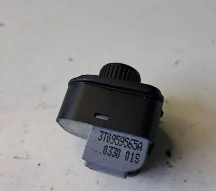 Skoda Superb B6 (3T) Wing mirror switch 3T0959565A 033001S