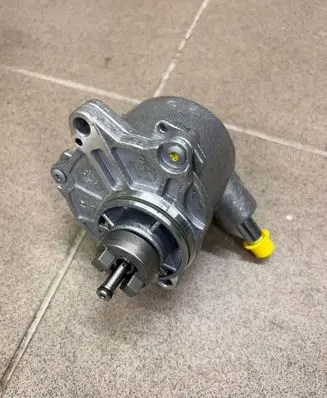 Mercedes-Benz ML W163 Vacuum pump A6282300065