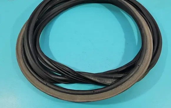 Skoda Kodiaq Seal rubber (tailgate) 565827705 IMPRK1545775