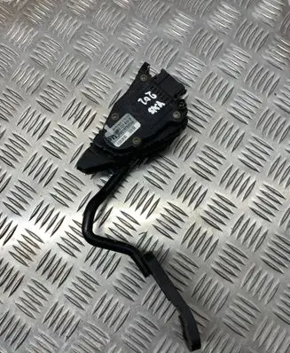 Volkswagen Sharan Accelerator throttle pedal 7M3721603B YM219F836AA