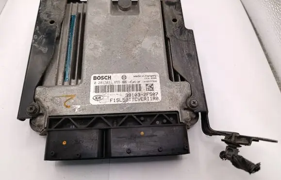 KIA Sportage Engine control unit/module 0281031655 391032F507