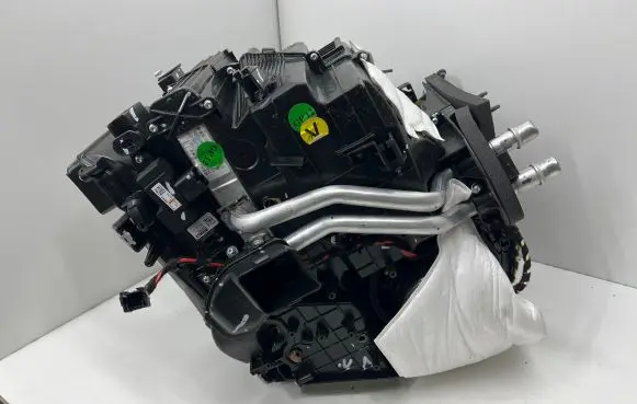 Peugeot 2008 II Interior heater climate box assembly 9830698180 7015961000