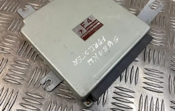 Subaru Forester SF Engine control unit/module 22611AE901 A18000D1F 9413