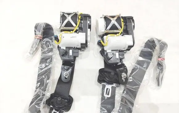 Mercedes-Benz E W213 Set of seat belts A2138601101 A2138601201 65838