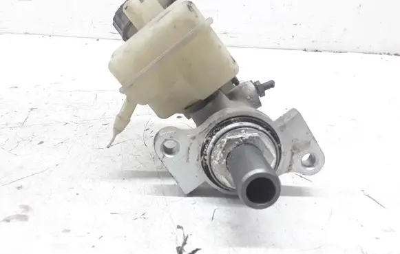 Mercedes-Benz A W168 Master brake cylinder A1684300102