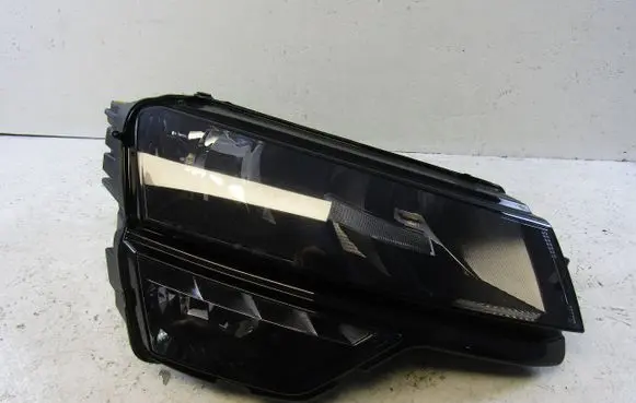 Skoda Karoq Headlight/headlamp 57B941016A
