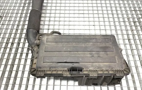 Skoda Roomster (5J) Air filter box 036129611CD