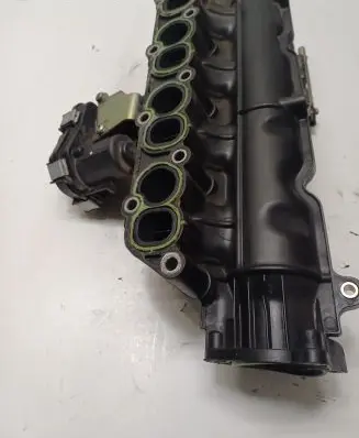 Jeep Cherokee Intake manifold 55261565