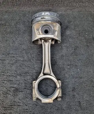 Audi A4 S4 B7 8E 8H Piston with connecting rod 03G107065J 038198401F