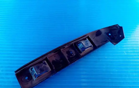 Volkswagen Jetta V Front bumper mounting bracket 1J5807183