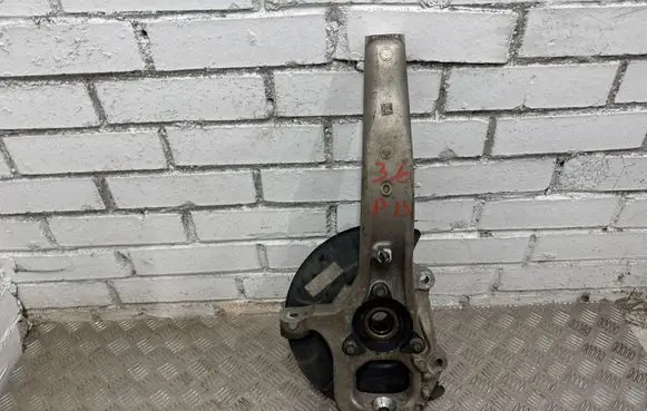 Dodge Durango III Front wheel hub P04877658AD 30947104