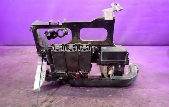 Volkswagen Polo IV 9N3 Fuse box set 1480911