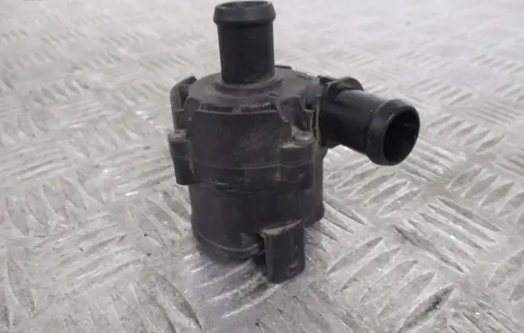 Land Rover Discovery Water pump DX2318D474AC