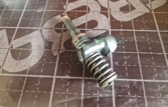 Audi A2 Fuel injector 045130073T