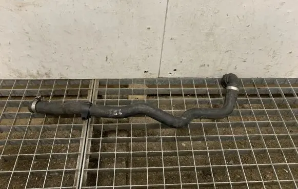 BMW 1 E81 E87 Engine coolant pipe/hose 37379270208 9270208