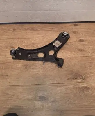 Opel Corsa F Front lower control arm/wishbone 121212