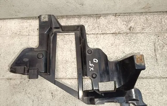 BMW X5 E53 Headlight/headlamp mounting bracket 224568RE