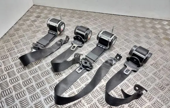 Opel Astra H Set of seat belts 560834901 602143400 560834801