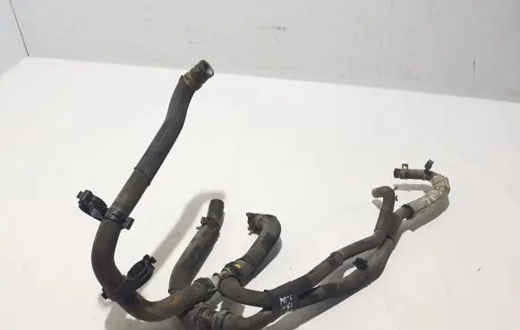 Nissan Primastar Engine coolant pipe/hose 924386604R