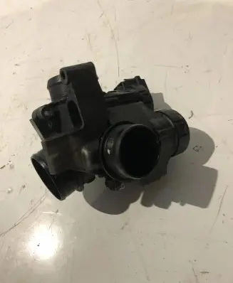 Citroen C4 I Throttle valve 9649832580 25342945