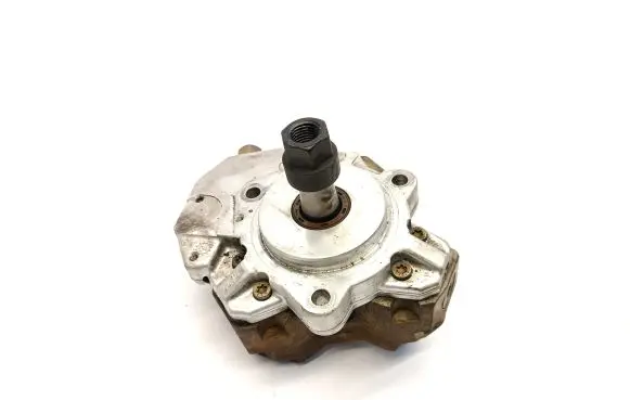 BMW 3 E46 Fuel injection high pressure pump 7788670 0445010045 505330