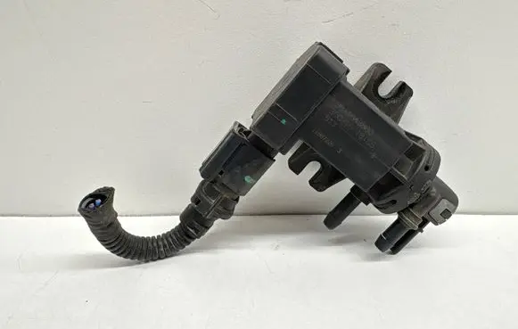 Peugeot 208 I Turbo solenoid valve 9811643880 11867228 300151855