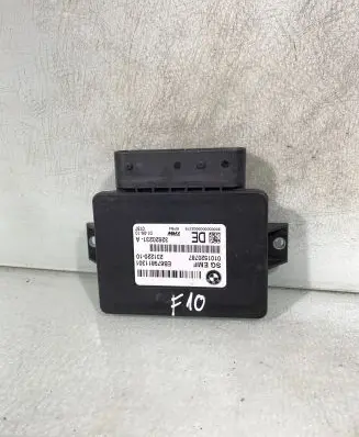 BMW 5 F10 F11 Hand brake control module 679811301 23122010 0101520787