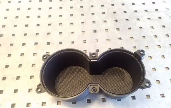 Cup holder front