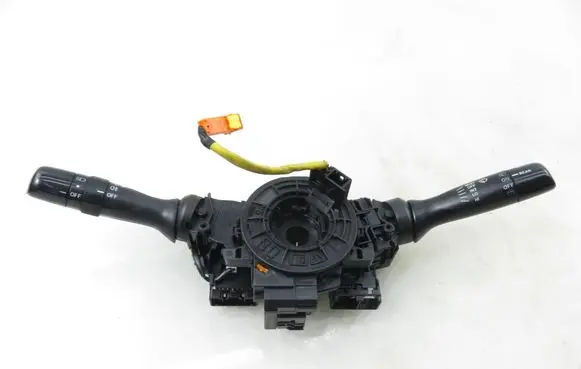 Toyota Yaris Wiper turn signal indicator stalk/switch 0D09017F143