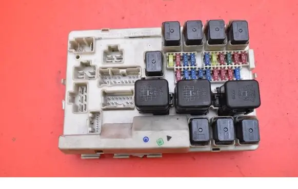 Nissan Murano Z50 Fuse box set 284B7CD71A