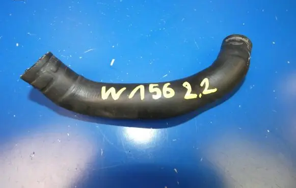 Mercedes-Benz GLA W156 Engine coolant pipe/hose