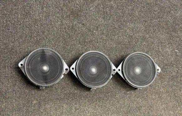Jeep Grand Cherokee WL Panel speaker P68416998AA 26777AE