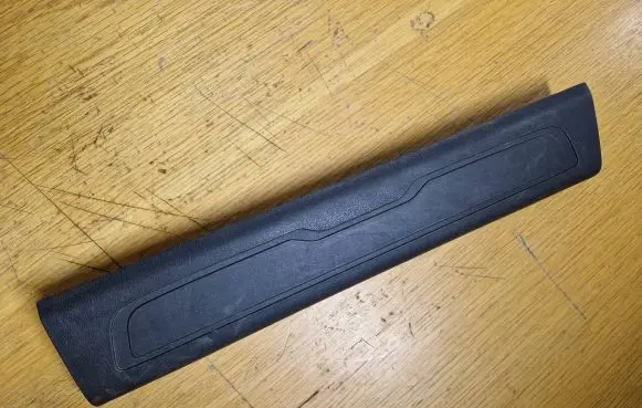 Citroen C4 Grand Picasso Front sill trim cover 9677703477