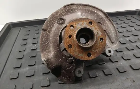 BMW 2 F45 Front wheel hub spindle knuckle