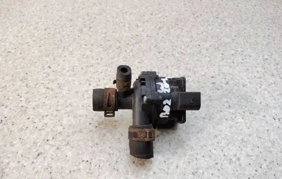 Mercedes-Benz E A207 Electric auxiliary coolant/water pump
