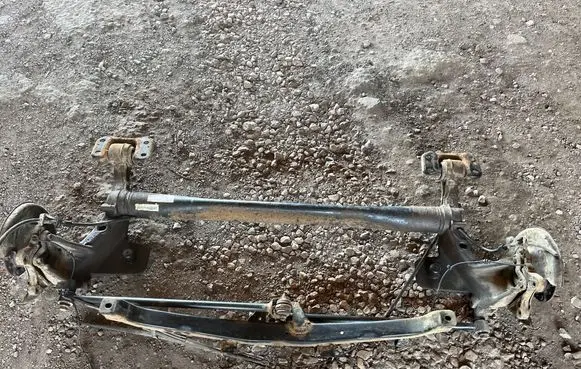 Opel Astra J Rear axle beam 065098