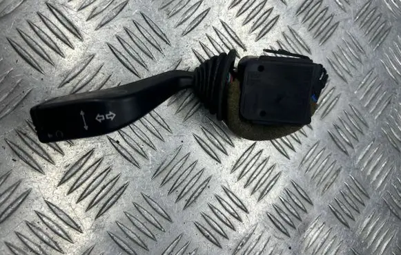 Opel Zafira A Indicator stalk 90560990