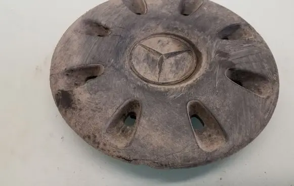 Mercedes-Benz Vito Viano W639 Original wheel cap A6394010825