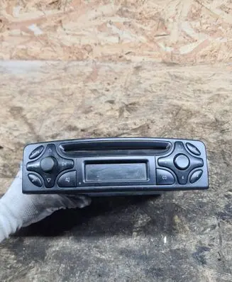 Mercedes-Benz C W203 Radio/CD/DVD/GPS head unit A2038202286 6021EC031554572 31554572
