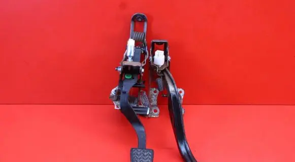 Toyota Yaris Accelerator throttle pedal