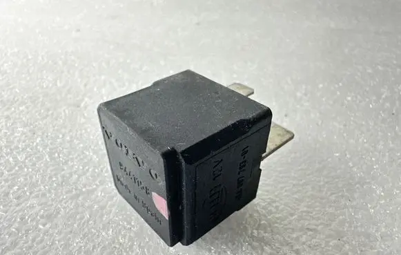 Volvo V70 Other relay 9441158