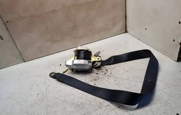 Toyota Corolla Verso AR10 Front seatbelt 7P1150P 026569