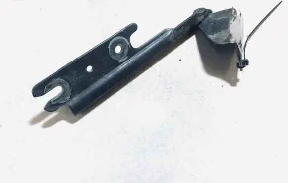 Mazda 626 Engine bonnet/hood hinges