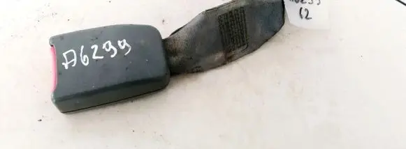 Hyundai Sonata Rear seatbelt buckle 990607