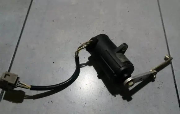 BMW 5 E39 Accelerator throttle pedal 0205001040