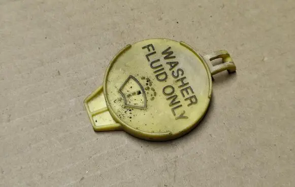 Chrysler PT Cruiser Windshield washer fluid level sensor 