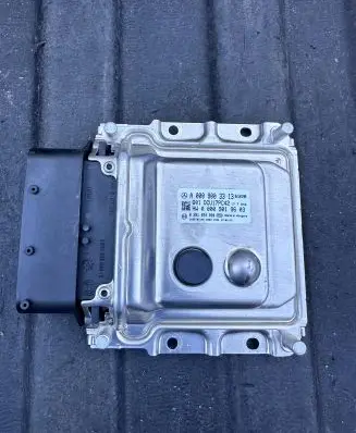 Mercedes-Benz S W222 AdBlue liquid reservoir A0009003313 DCU17PC42 A0009019603