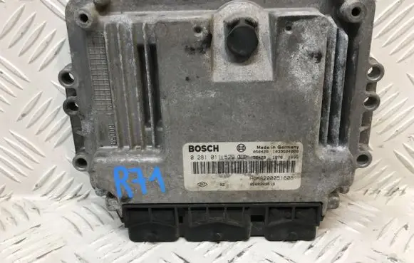 Renault Trafic II (X83) Engine control unit/module 8200051608 8200389519