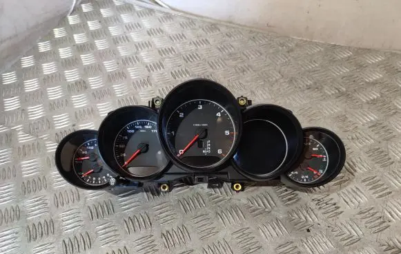 Porsche Cayenne (92A) Speedometer (instrument cluster) 7P5920904G