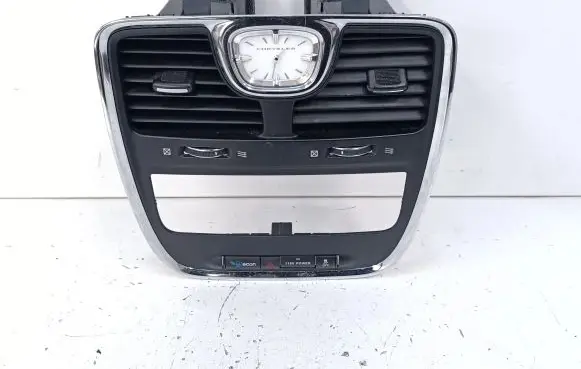 Chrysler Town & Country V Dash center air vent grill 1PE401X9AE 68110973AC 56046741AA